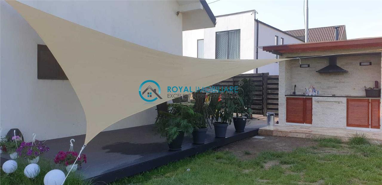 Royal Imobilaiare   Vanzare Vila zona Chitorani