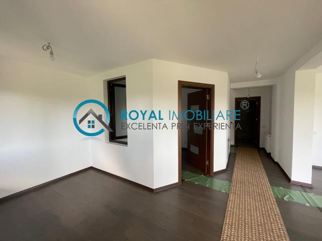 Royal Imobiliare   Vanzare Vila Duplex zona Paulesti