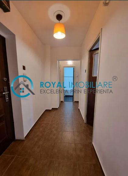 Royal Imobiliare   Vanzare apartament 2 camere, zona Republicii