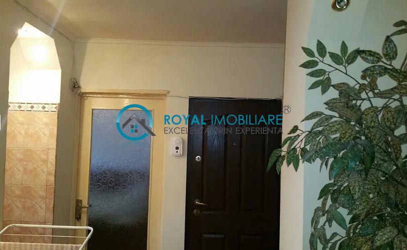 Royal Imobiliare   Vanzare apartament 2 camere, zona Mihai Bravu