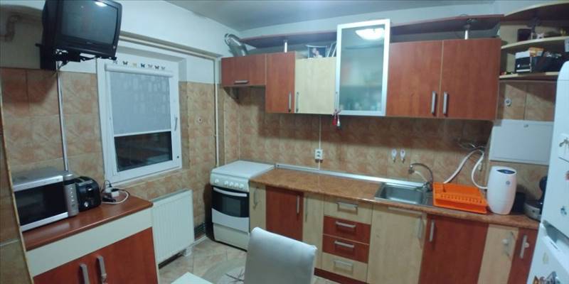 Royal Imobiliare   apartament 2 camere de vanzare in Ploiesti, zona Marasesti