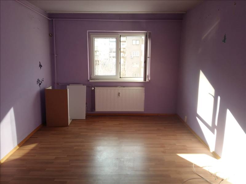 Royal Imobiliare   apartament 3 camere de vanzare in Ploiesti, zona B dul Bucuresti