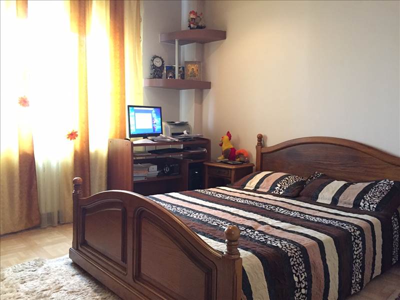 Royal Imobiliare   apartament 2 camere de vanzare in Ploiesti, zona Enachita Vacarescu