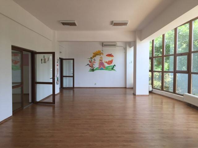Royal Imobiliare   spatiu de birou de inchiriat in Ploiesti, zona Andrei Muresanu
