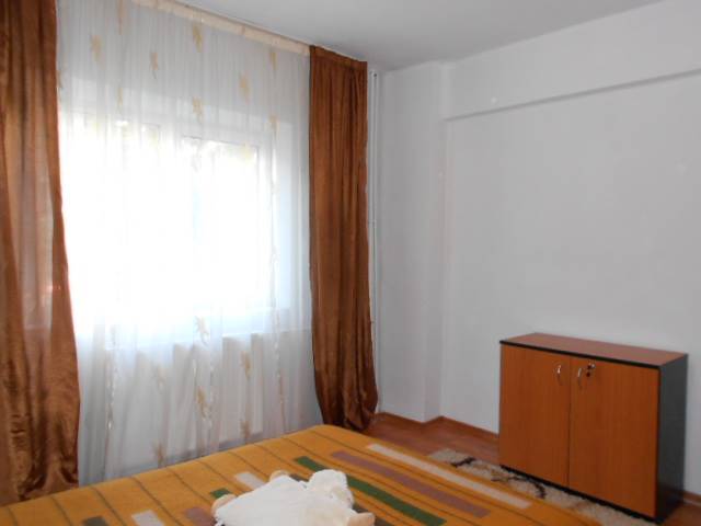 Royal Imobiliare   apartament 2 camere de inchiriat in Ploiesti, zona Cioceanu