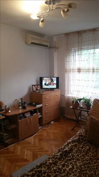 Royal Imobiliare   apartament 1 camera de vanzare in Ploiesti, zona Vest
