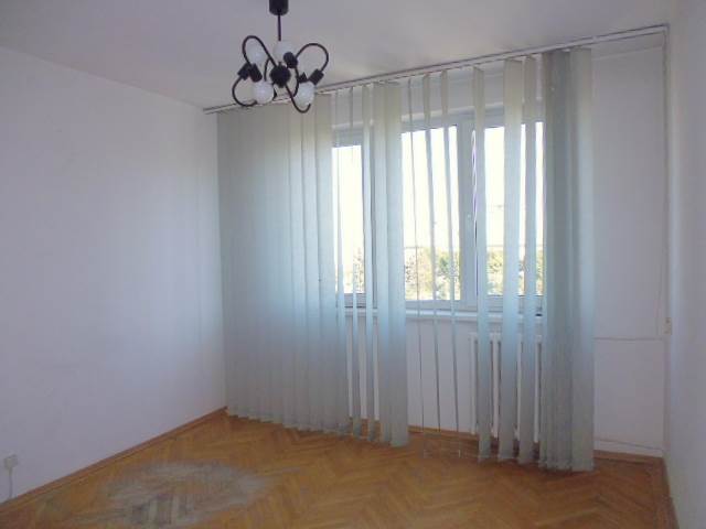 Royal Imobiliare   apartament 3 camere de vanzare in Ploiesti, zona Central