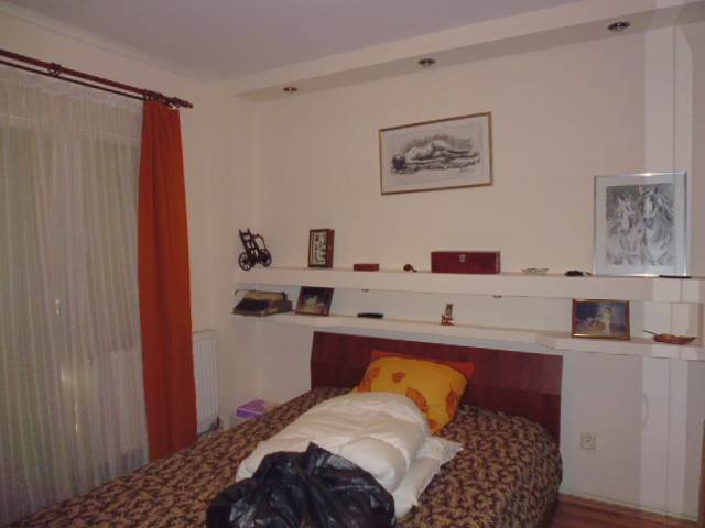 Royal Imobiliare   apartament 4 camere de vanzare in Ploiesti, zona Malu Rosu