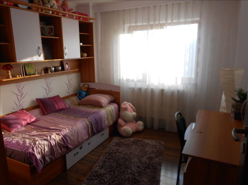 Royal Imobiliare   apartament 4 camere de inchiriat in Ploiesti, zona Gheorghe Doja