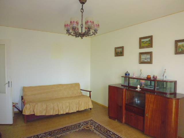Royal Imobiliare   apartament 4 camere de vanzare in Ploiesti, zona Vest   Lamaita