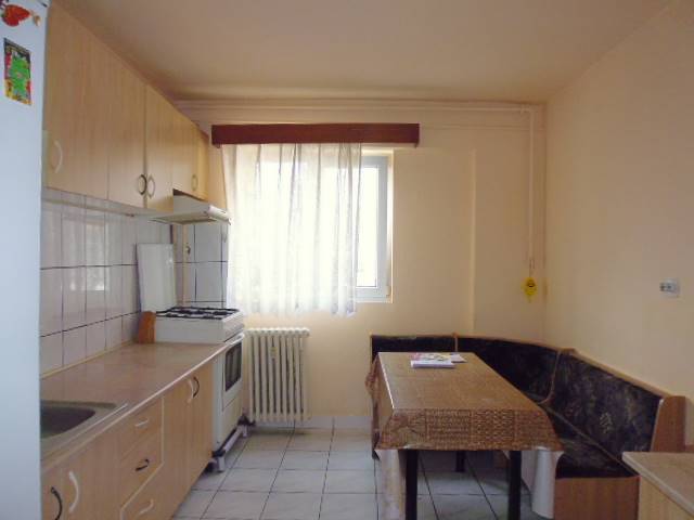 Royal Imobiliare   apartament 2 camere de inchiriat in Ploiesti, zona B dul Bucuresti