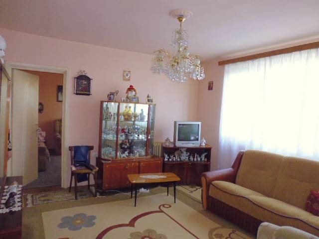 Royal Imobiliare   apartament 3 camere de vanzare in Ploiesti, zona Nord