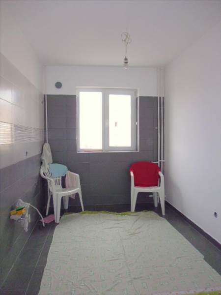 Royal Imobiliare   apartament 2 camere de vanzare in Ploiesti, zona Baraolt