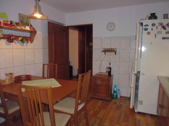 Royal Imobiliare   apartament 3 camere de vanzare in Ploiesti, zona P ta Mihai Viteazu