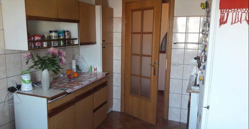 Royal Imobiliare   apartament 4 camere de vanzare in Ploiesti, zona Enachita Vacarescu