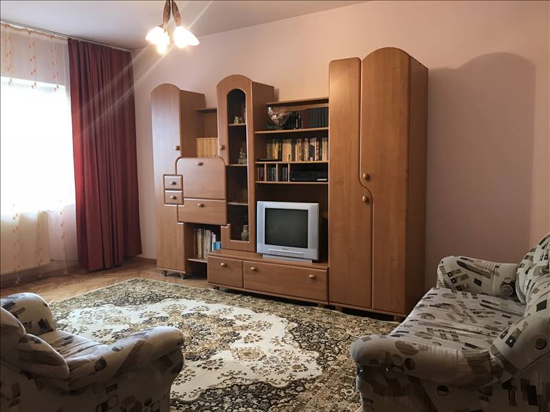 Royal Imobiliare   apartament 2 camere de inchiriat in Ploiesti, zona P ta Mihai Viteazu