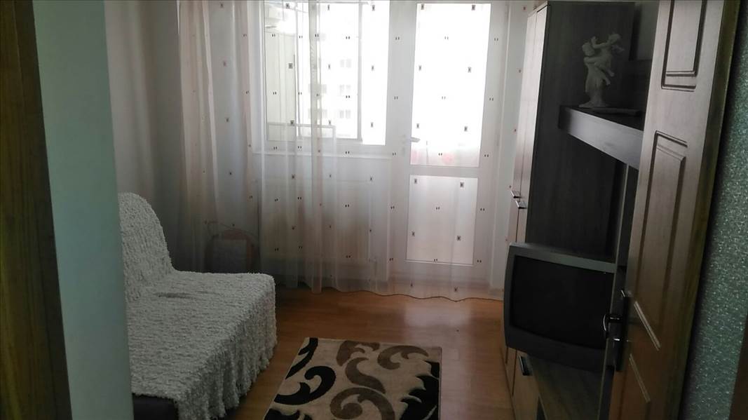 Royal Imobiliare   apartament 3 camere de inchiriat in Ploiesti, zona B dul Bucuresti