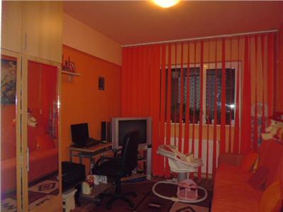 Royal Imobiliare   apartament 3 camere de vanzare in Ploiesti, zona Mihai Bravu