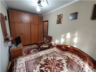 Royal Imobiliare   Vanzare Apartament zona Andrei Muresanu