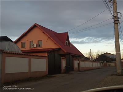 Royal Imobiliare   Vanzare Vila zona Strejnicu