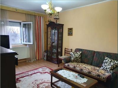 Royal Imobiliare - Vanzare apartament zona Mihai Bravu