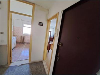 Royal Imobiliare   Vanzare apartament 2 camere, zona P ta Mihai Viteazu