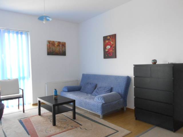 Royal Imobiliare - Vanzare apartament 2 camere, zona Valeni