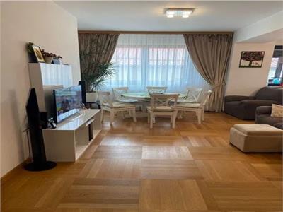 Royal Imobiliare-Vanzare Apartament 3 camere-Zona Cioceanu