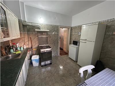 Royal Imobiliare   Inchiriere apartament 4 camere in Vila