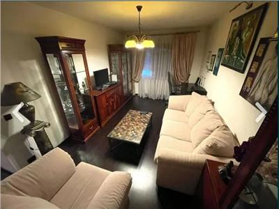 Royal Imobiliare Vanzare Apartament 3 Camere Zona Malu Rosu